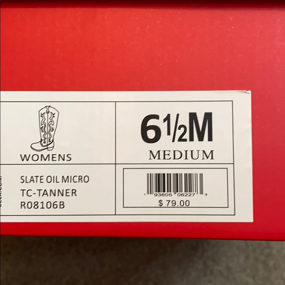 Gray knee high boots - Picture 6 of 7